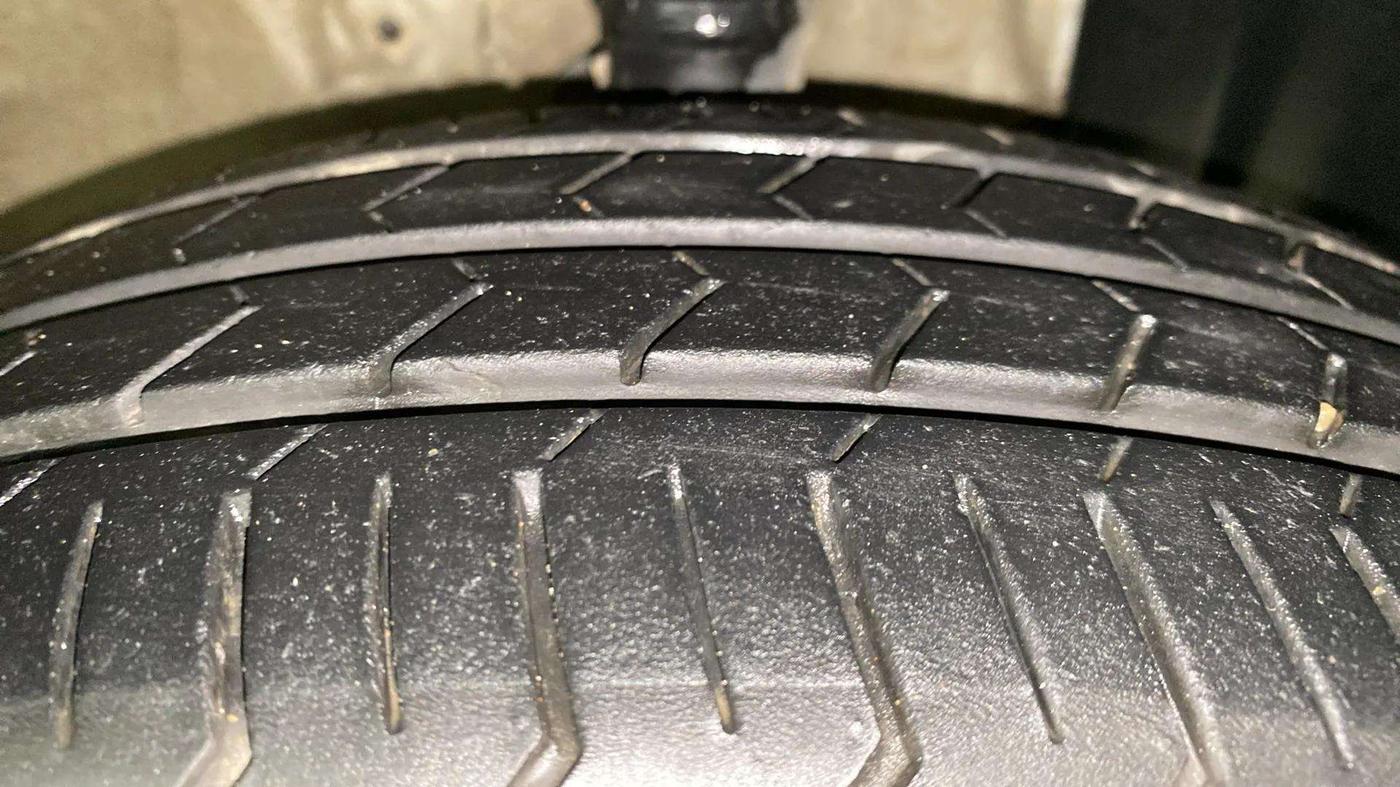 2023 Maruti Celerio ZXI PLUS AGS, Petrol, Automatic, 10,501 km, Right Front Tyre Tread