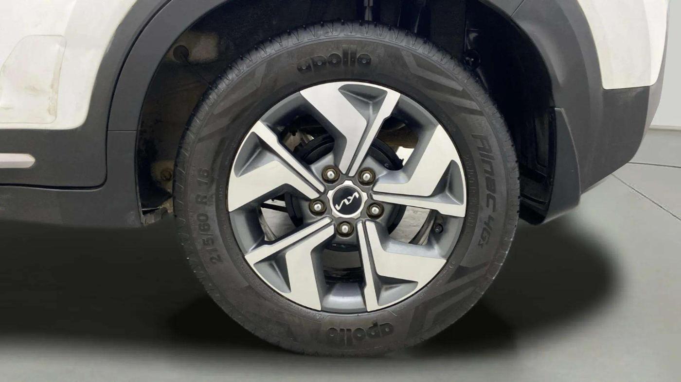 2022 KIA SONET HTX 1.5, Diesel, Manual, 70,942 km, Left Rear Wheel