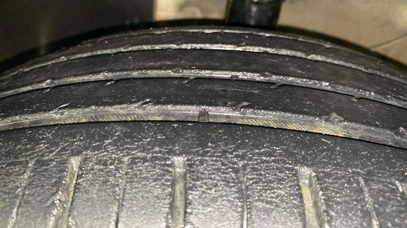 2022 KIA SONET HTX 1.5, Diesel, Manual, 70,942 km, Left Front Tyre Tread