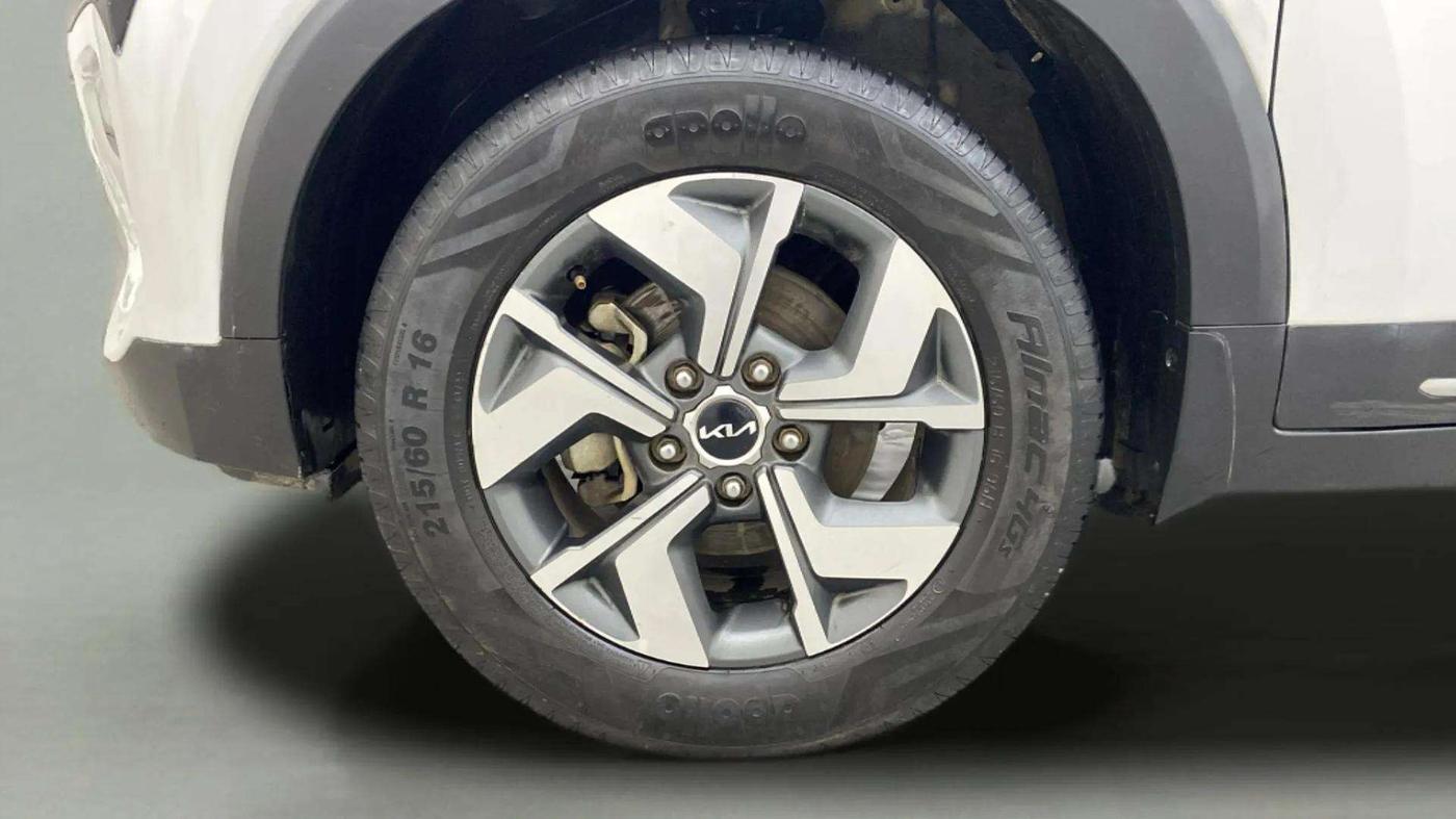 2022 KIA SONET HTX 1.5, Diesel, Manual, 70,942 km, Left Front Wheel
