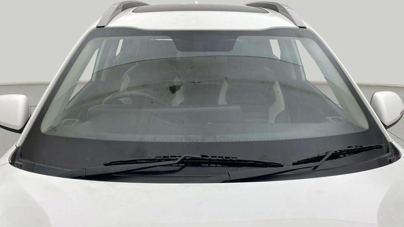 2022 KIA SONET HTX 1.5, Diesel, Manual, 70,942 km, Front Windshield