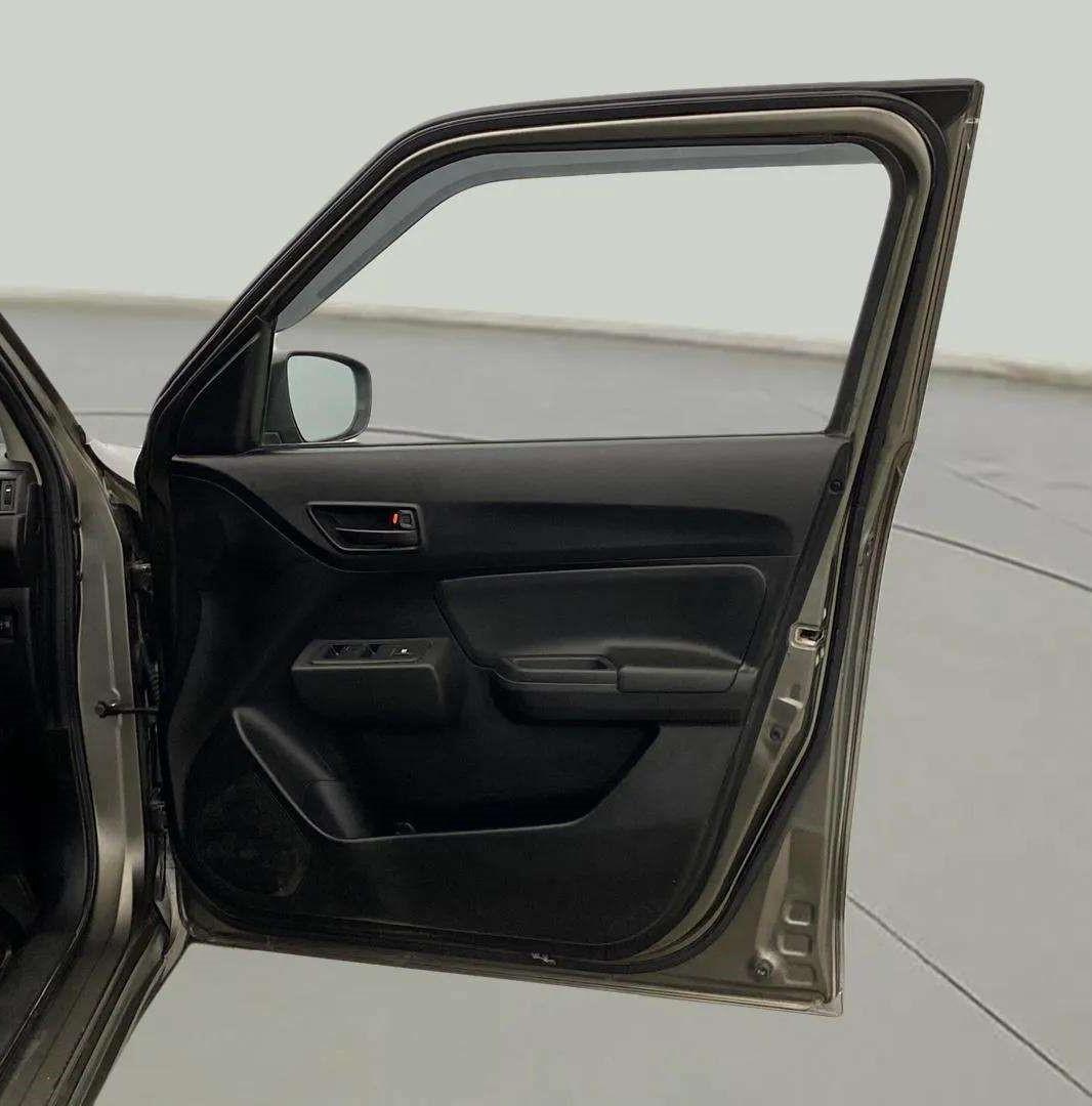 2021 Maruti Swift LXI, Petrol, Manual, 33,461 km, RHS Front Door