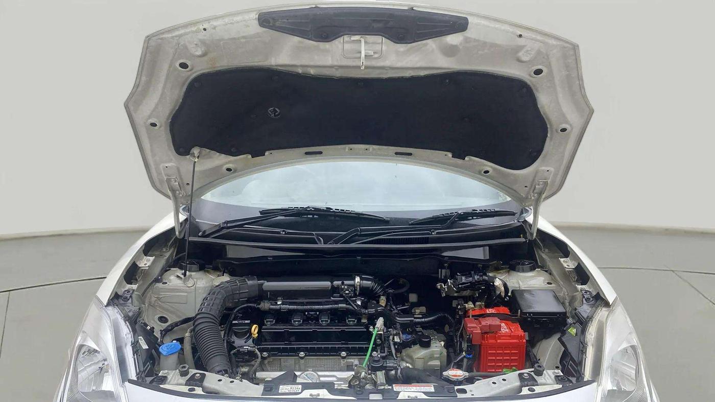 2021 Maruti Swift VXI AMT, Petrol, Automatic, 67,359 km, Open Bonet