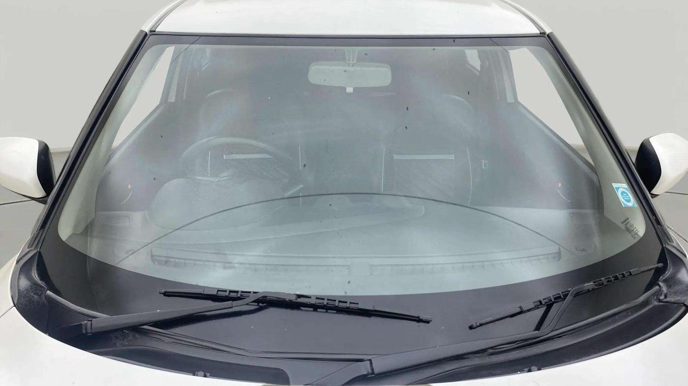 2021 Maruti Swift VXI AMT, Petrol, Automatic, 67,359 km, Front Windshield