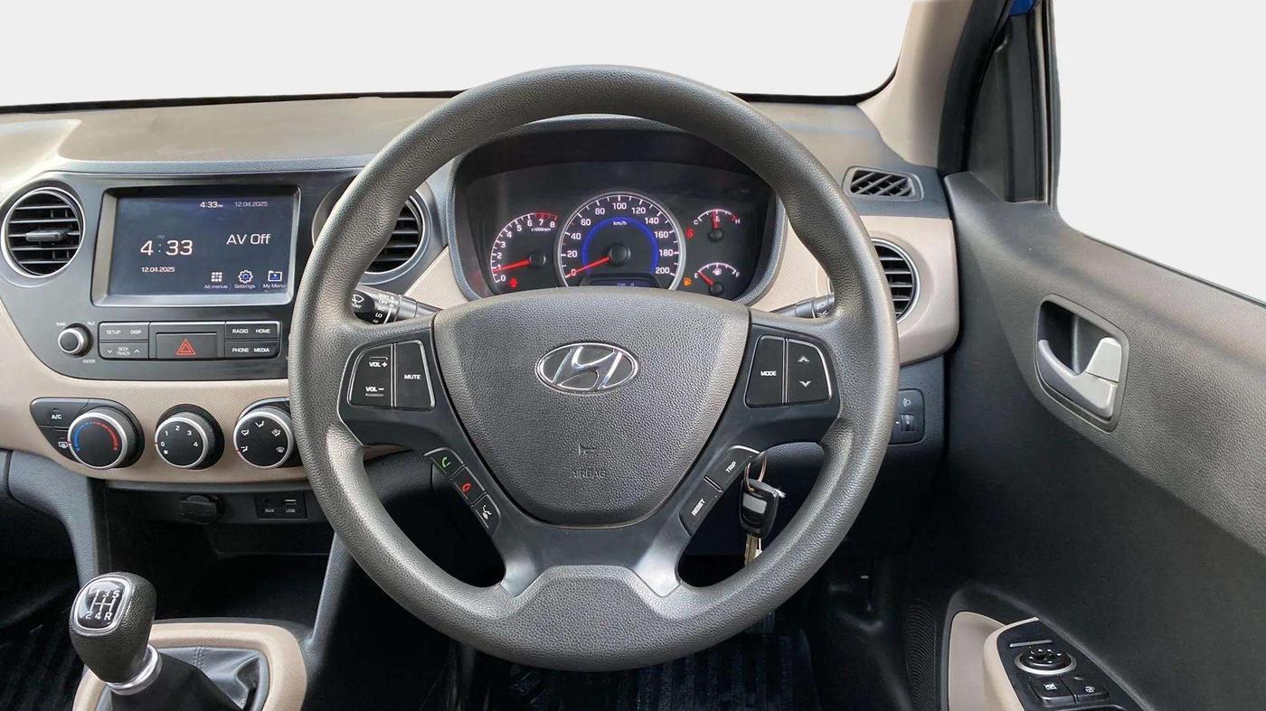 2017 Hyundai Grand i10 SPORTZ 1.2 KAPPA VTVT, Petrol, Manual, 30,913 km, Steering Wheel Close Up