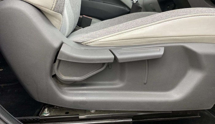 2022 Hyundai GRAND I10 NIOS SPORTZ 1.2 KAPPA VTVT, Petrol, Manual, 47,246 km, Driver Side Adjustment Panel