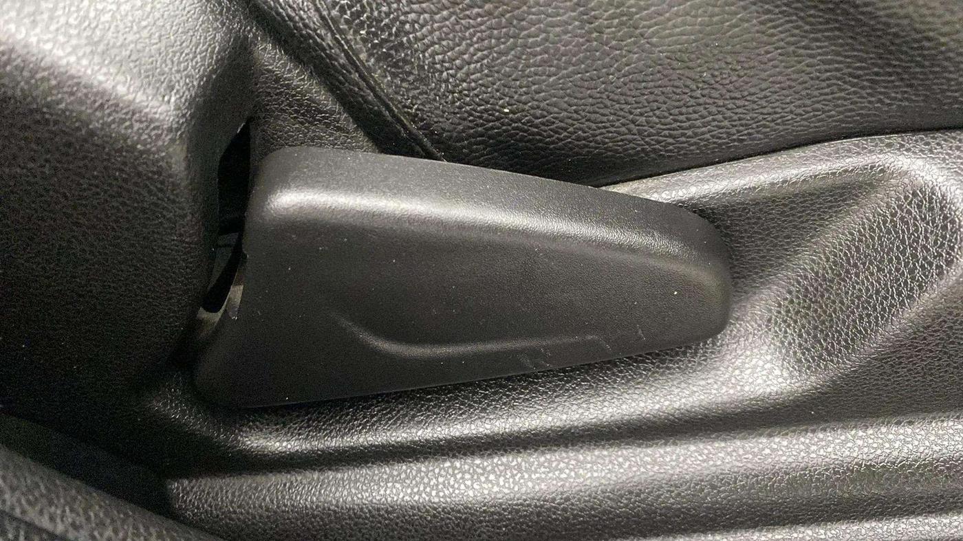 2020 Renault Kwid CLIMBER 1.0 (O), Petrol, Manual, 24,292 km, Driver Side Adjustment Panel
