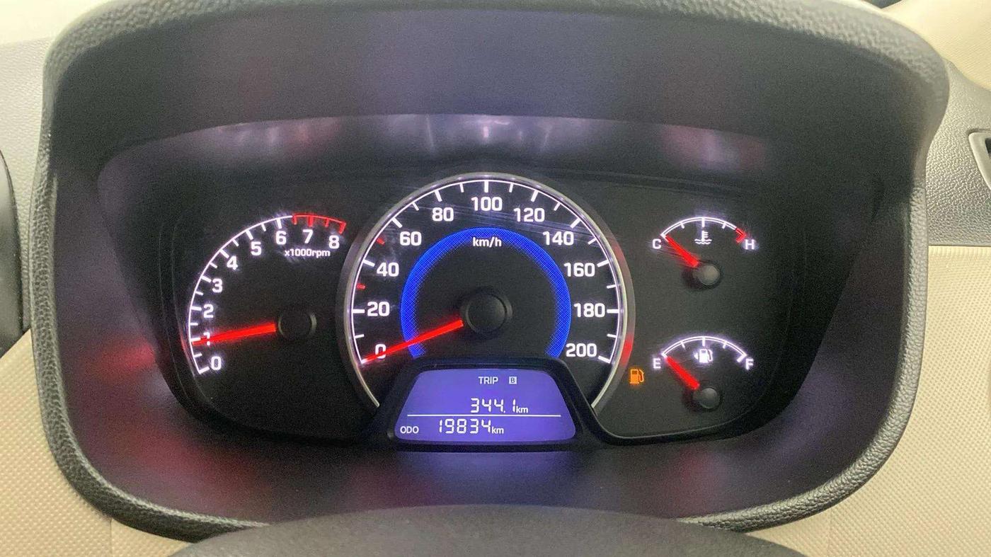 2015 Hyundai Grand i10 SPORTZ 1.2 KAPPA VTVT, Petrol, Manual, 19,811 km, Odometer Image