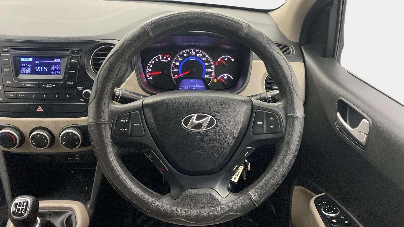 2015 Hyundai Grand i10 SPORTZ 1.2 KAPPA VTVT, Petrol, Manual, 19,811 km, Steering Wheel Close Up
