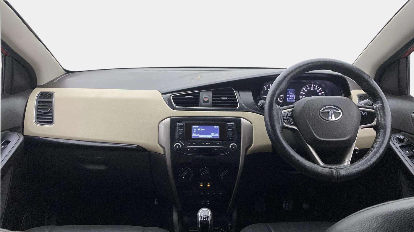 2017 Tata Zest XMS PETROL, Petrol, Manual, 68,026 km, Dashboard
