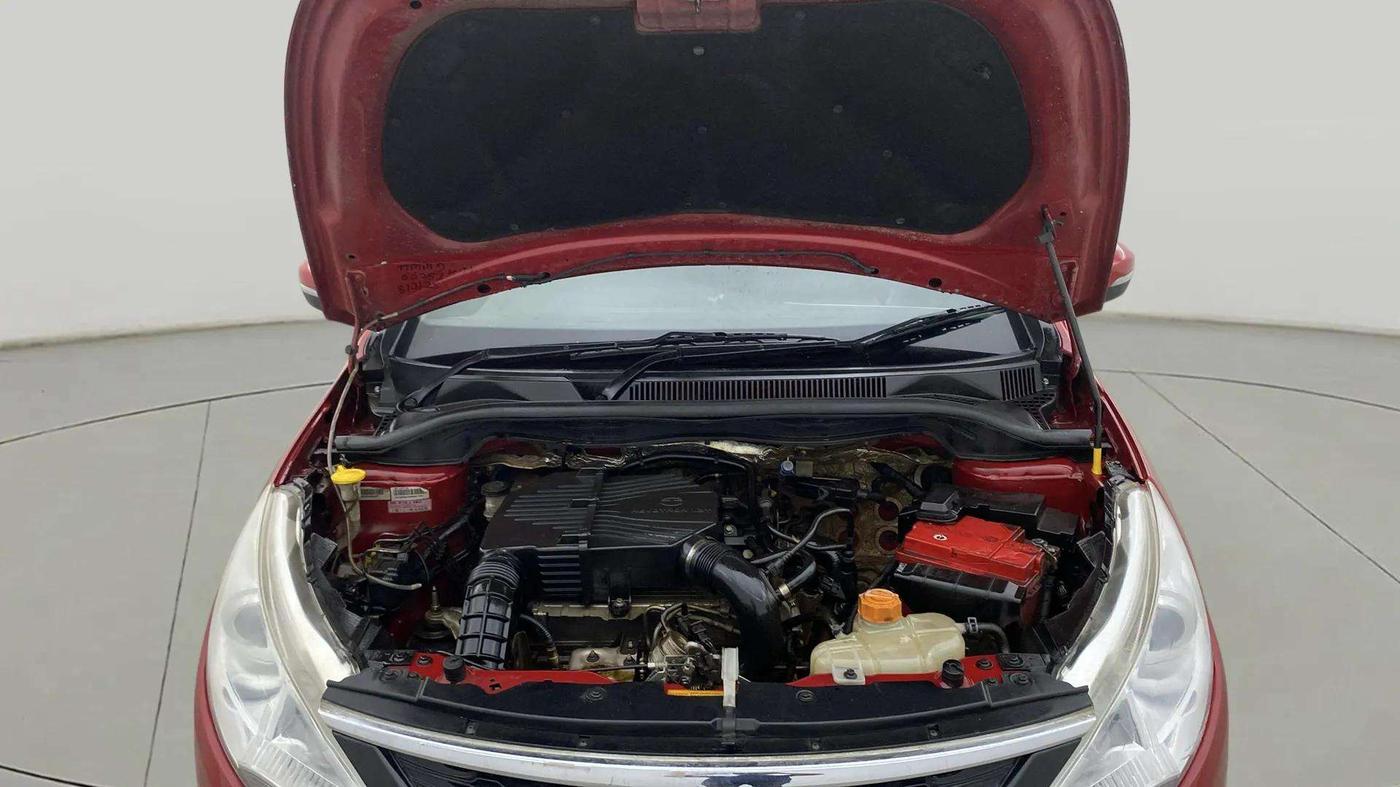 2017 Tata Zest XMS PETROL, Petrol, Manual, 68,026 km, Open Bonet