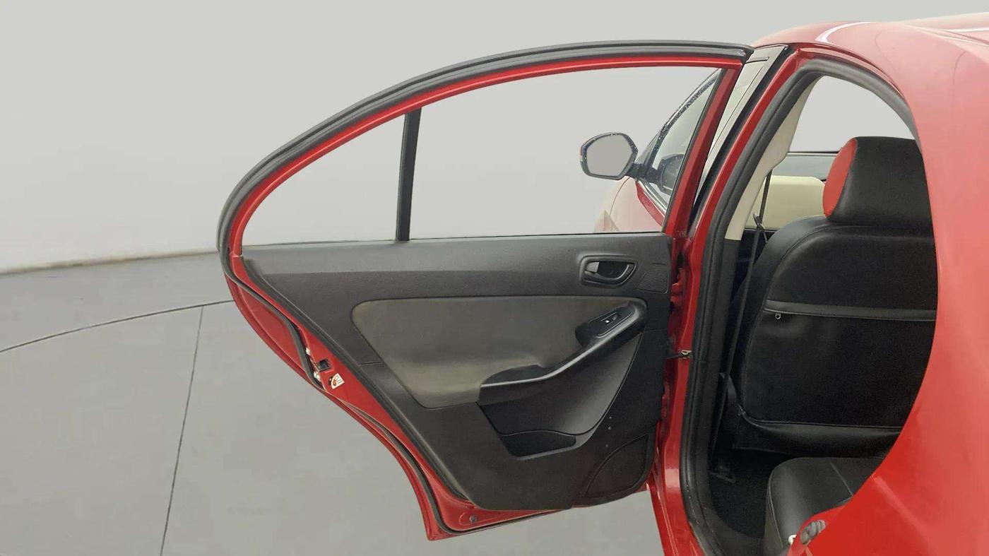 2017 Tata Zest XMS PETROL, Petrol, Manual, 68,026 km, LHS Rear Door