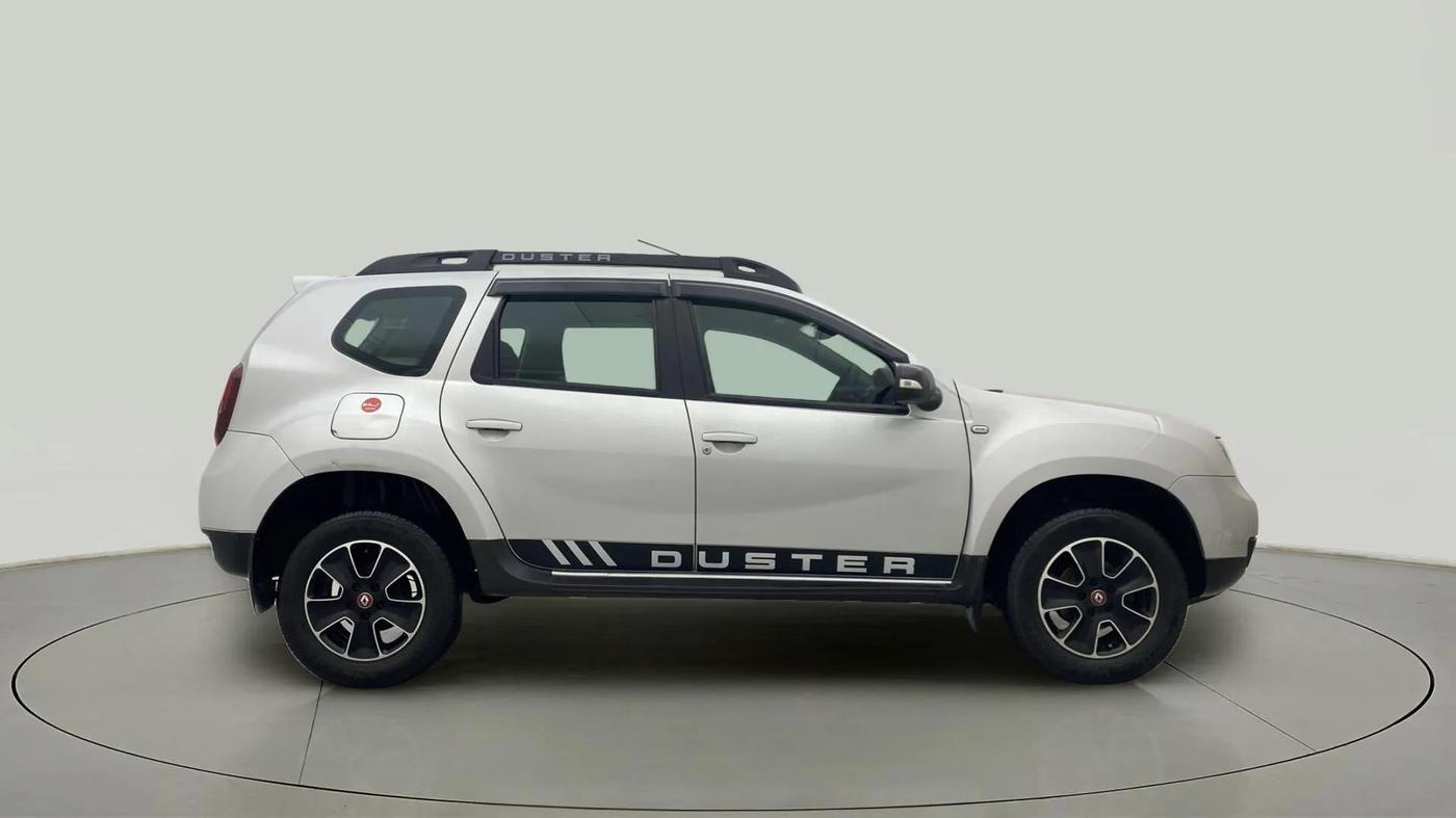 2017 Renault Duster RXS CVT, Petrol, Automatic, 72,666 km, Right Side View