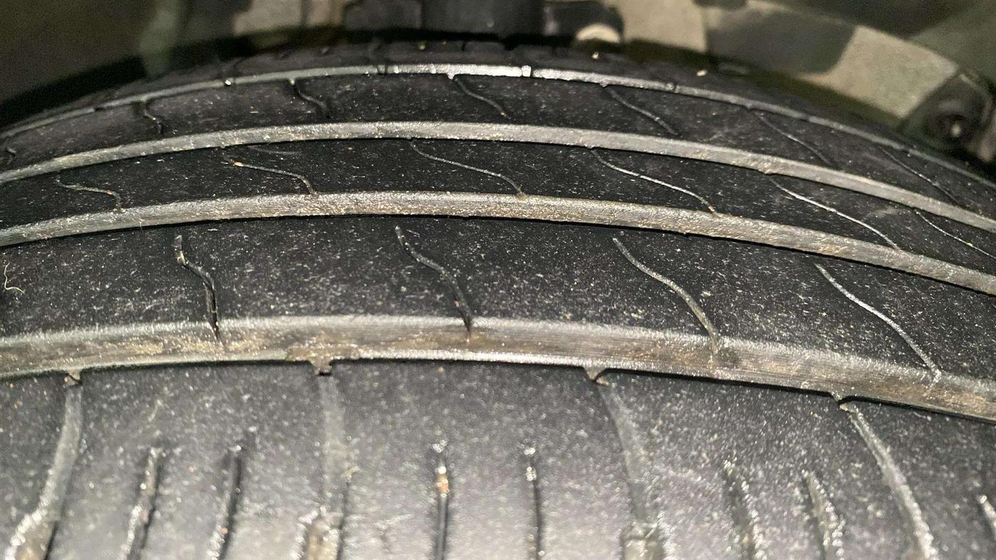 2017 Renault Duster RXS CVT, Petrol, Automatic, 72,666 km, Right Front Tyre Tread