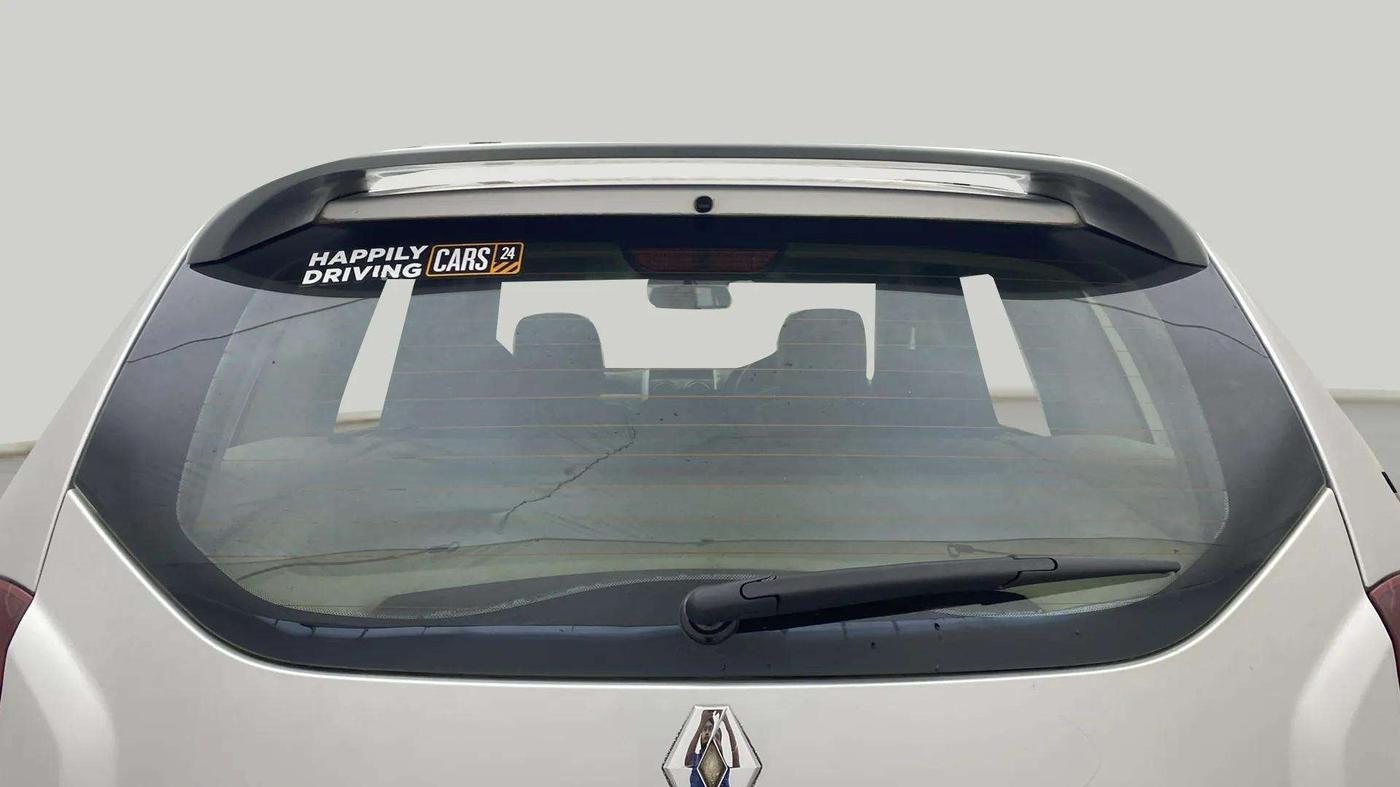 2017 Renault Duster RXS CVT, Petrol, Automatic, 72,666 km, Rear Windshield