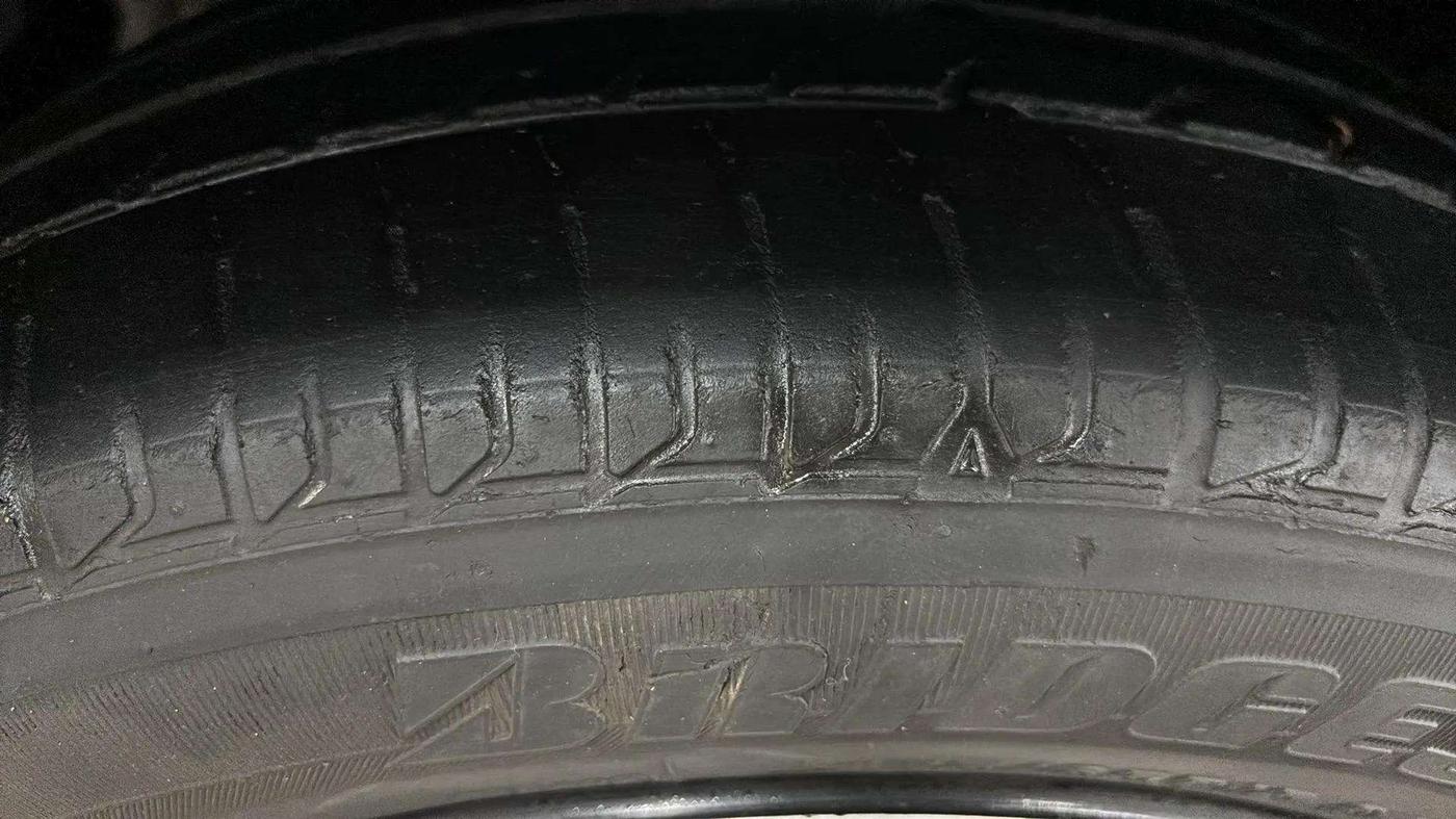 2015 Honda City 1.5L I-VTEC SV CVT, Petrol, Automatic, 41,714 km, Left Front Tyre Tread
