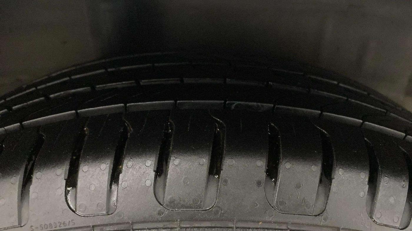 2022 Honda Amaze 1.2L I-VTEC VX CVT, Petrol, Automatic, 64,924 km, Right Rear Tyre Tread