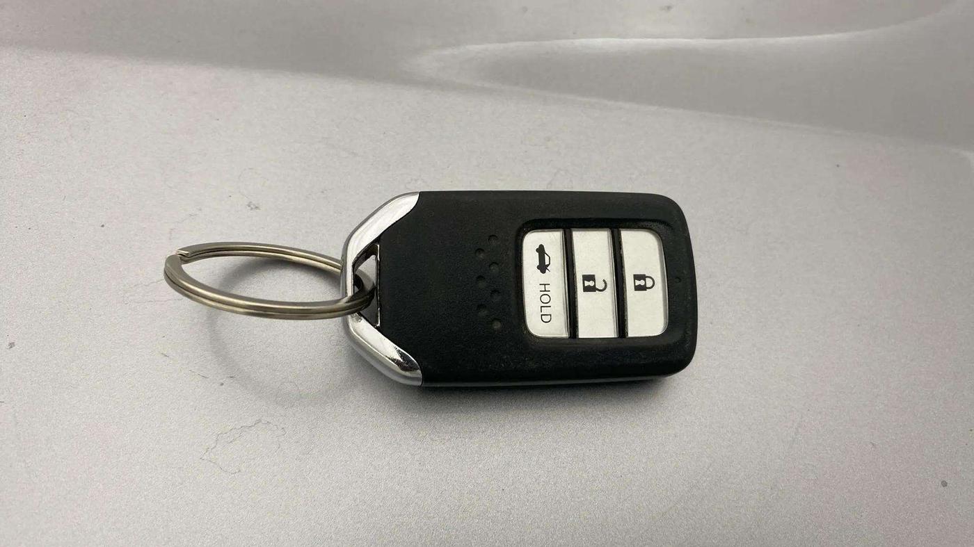 2022 Honda Amaze 1.2L I-VTEC VX CVT, Petrol, Automatic, 64,924 km, Key Close Up