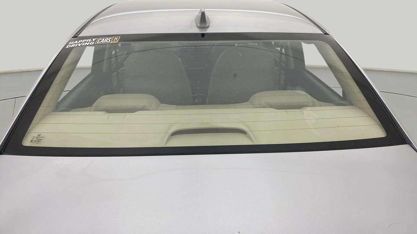 2022 Honda Amaze 1.2L I-VTEC VX CVT, Petrol, Automatic, 64,924 km, Rear Windshield