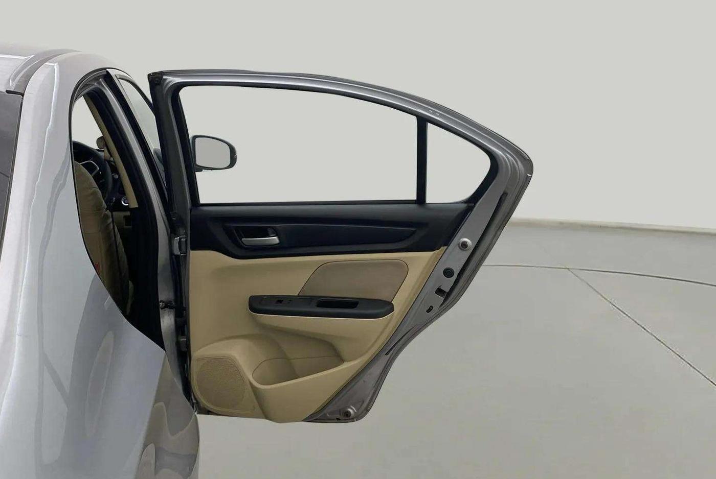 2022 Honda Amaze 1.2L I-VTEC VX CVT, Petrol, Automatic, 64,924 km, RHS Rear Door