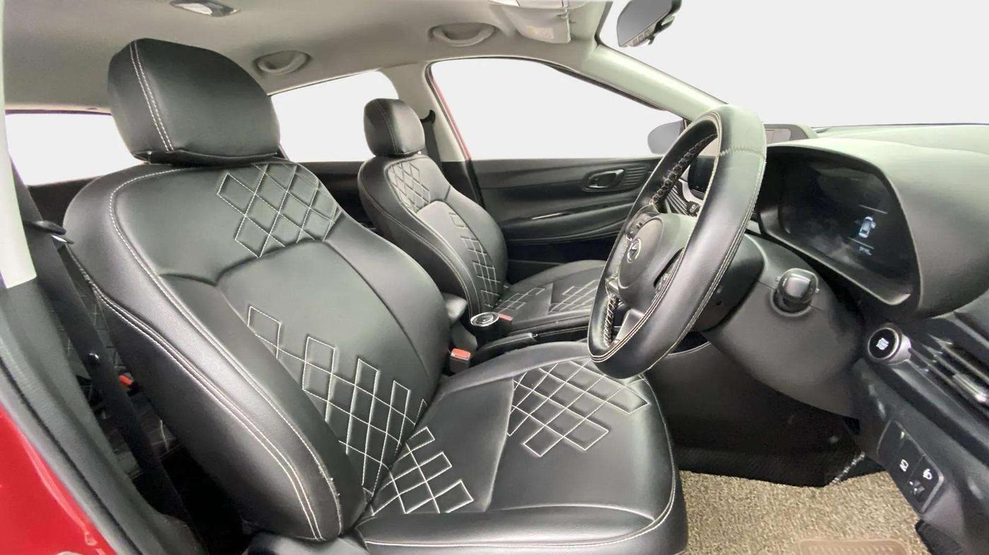 2021 Hyundai NEW I20 ASTA 1.2 AT, Petrol, Automatic, 59,191 km, Right Side Front Door Cabin