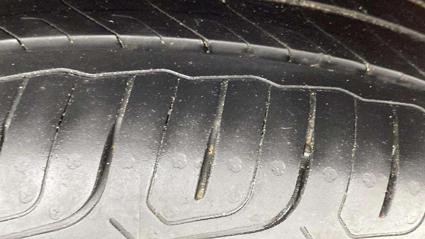 2021 Hyundai NEW I20 ASTA 1.2 AT, Petrol, Automatic, 59,191 km, Right Rear Tyre Tread