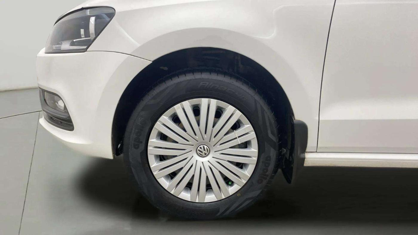 2019 Volkswagen Polo COMFORTLINE 1.0L MPI, Petrol, Manual, 42,287 km, Left Front Wheel
