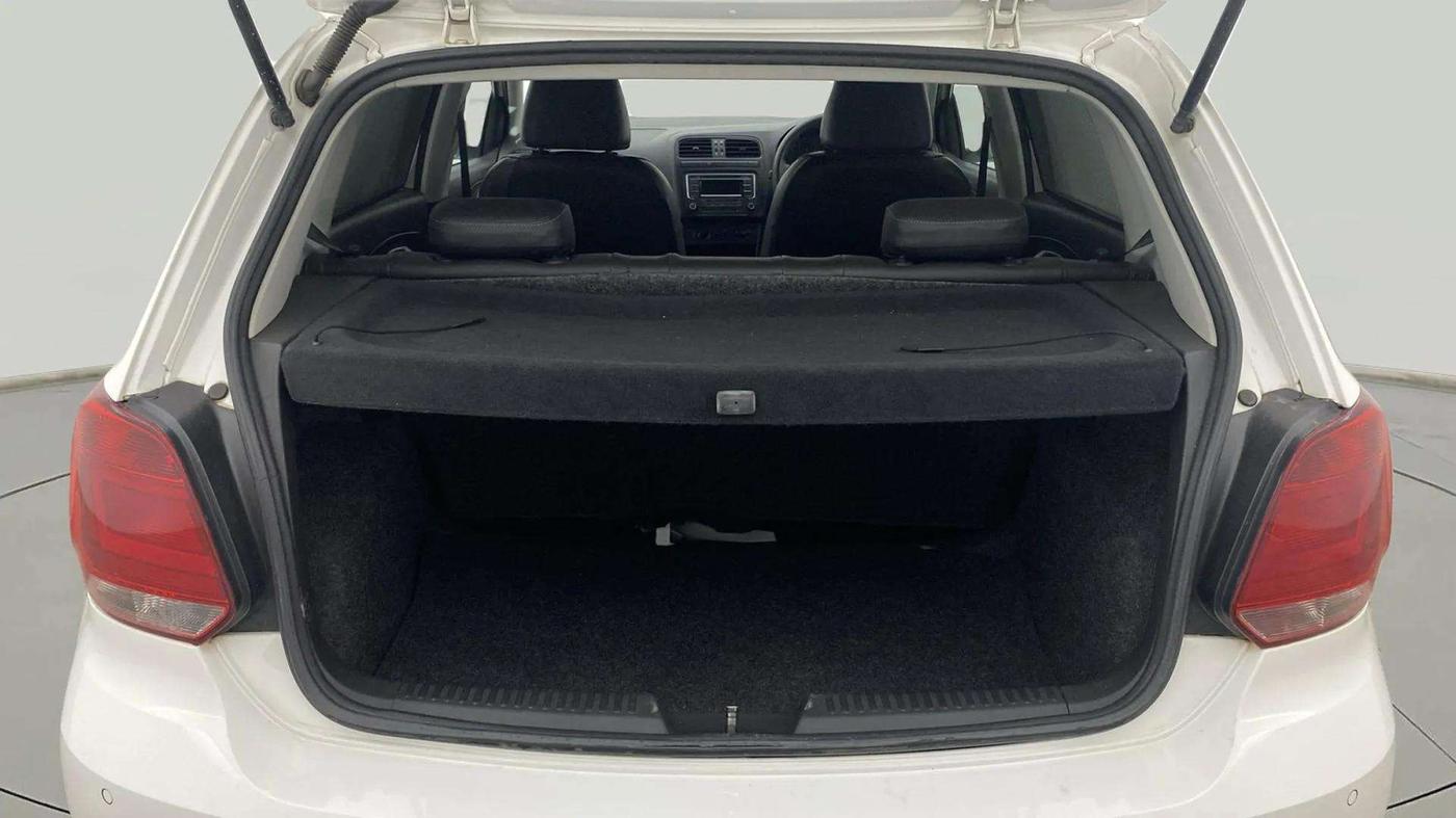 2019 Volkswagen Polo COMFORTLINE 1.0L MPI, Petrol, Manual, 42,287 km, Boot Open Zoomed View
