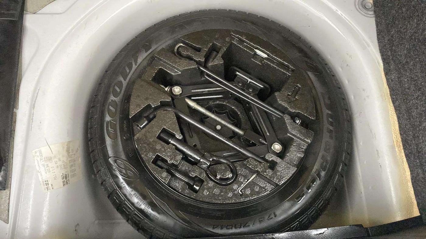 2019 Volkswagen Polo COMFORTLINE 1.0L MPI, Petrol, Manual, 42,287 km, Spare Tyre