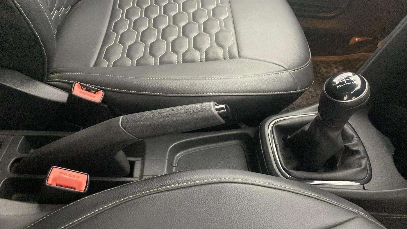 2019 Volkswagen Polo COMFORTLINE 1.0L MPI, Petrol, Manual, 42,287 km, Gear Lever