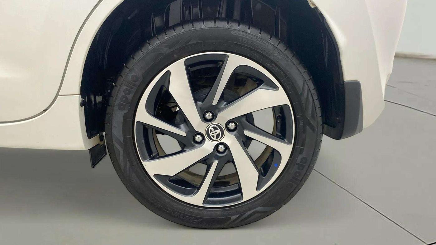 2023 Toyota Glanza G E-CNG, CNG, Manual, 8,183 km, Left Rear Wheel