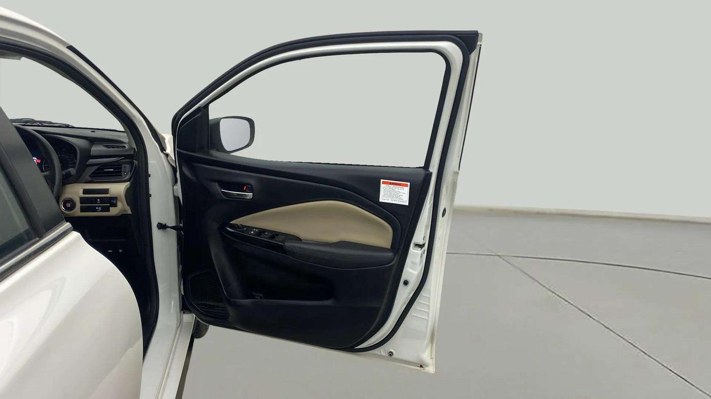 2023 Toyota Glanza G E-CNG, CNG, Manual, 8,183 km, RHS Front Door
