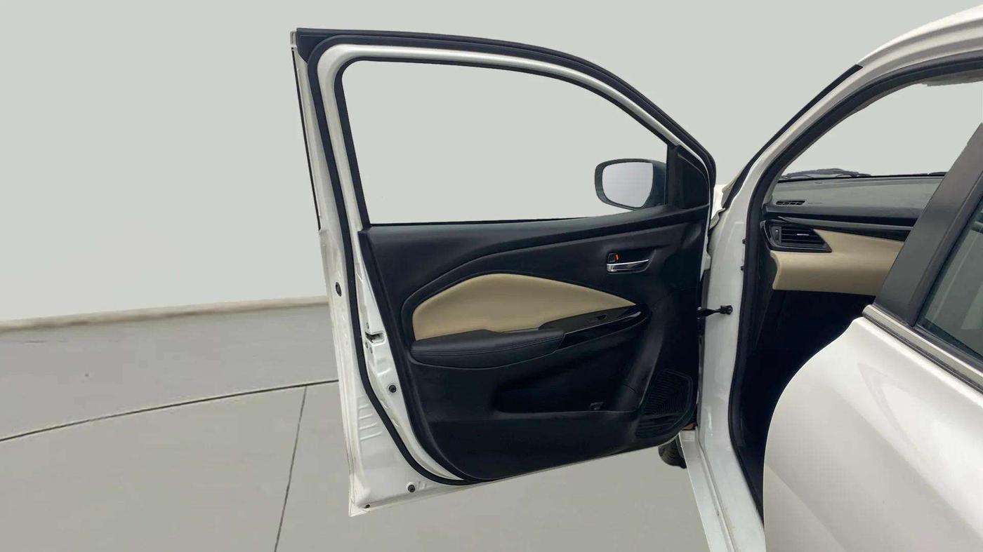 2023 Toyota Glanza G E-CNG, CNG, Manual, 8,183 km, LHS Front Door
