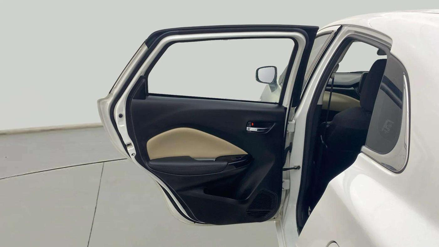 2023 Toyota Glanza G E-CNG, CNG, Manual, 8,183 km, LHS Rear Door