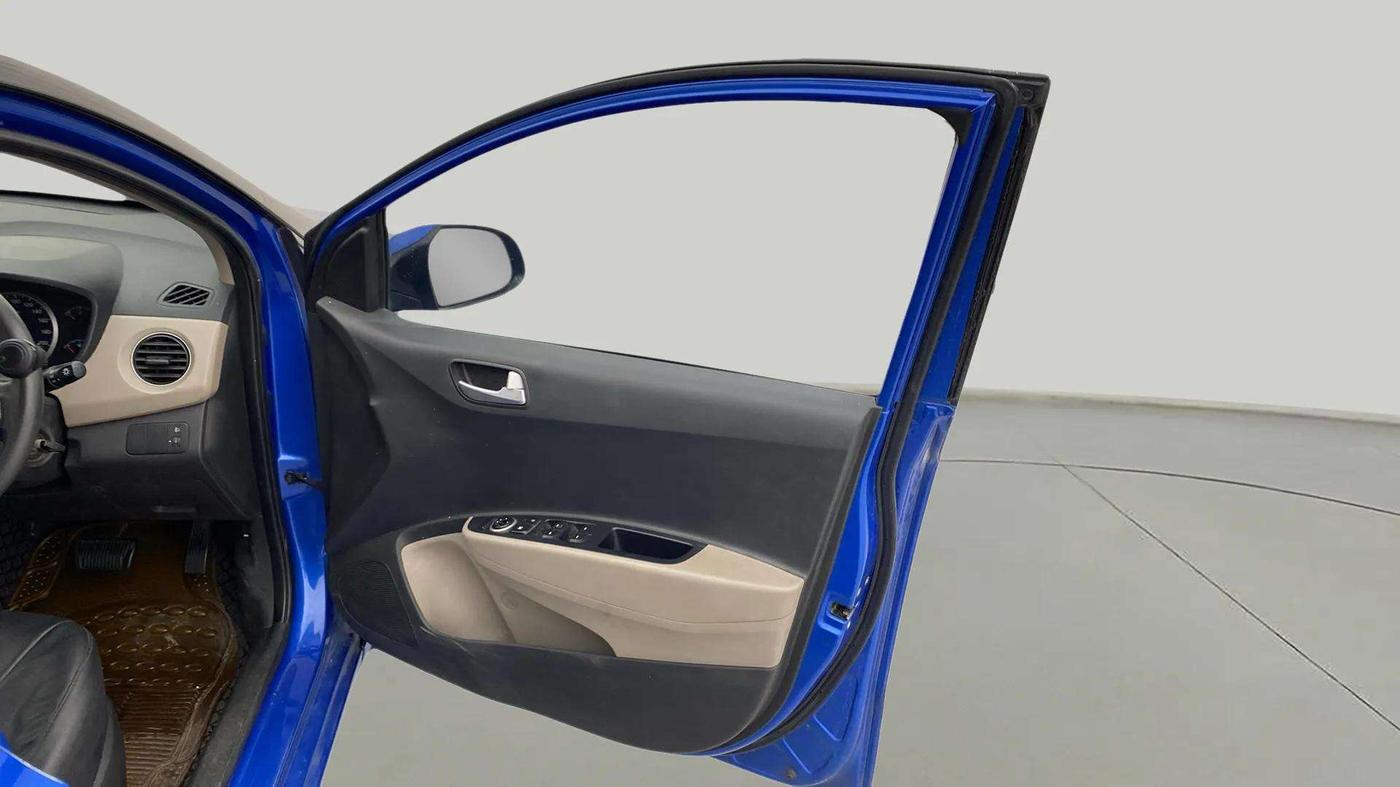 2018 Hyundai Grand i10 SPORTZ (O) AT 1.2 KAPPA VTVT, Petrol, Automatic, 48,930 km, RHS Front Door