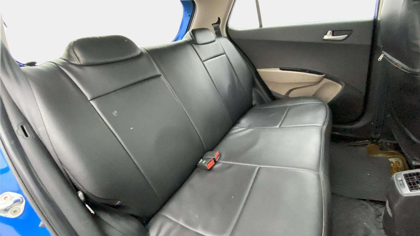 2018 Hyundai Grand i10 SPORTZ (O) AT 1.2 KAPPA VTVT, Petrol, Automatic, 48,930 km, Right Side Rear Door Cabin