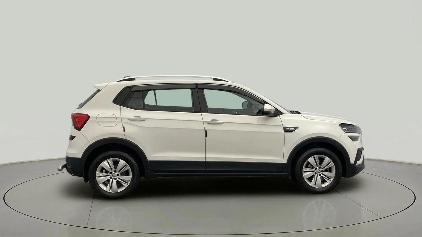 2022 Skoda KUSHAQ AMBITION 1.0L TSI MT, Petrol, Manual, 43,744 km, Right Side View