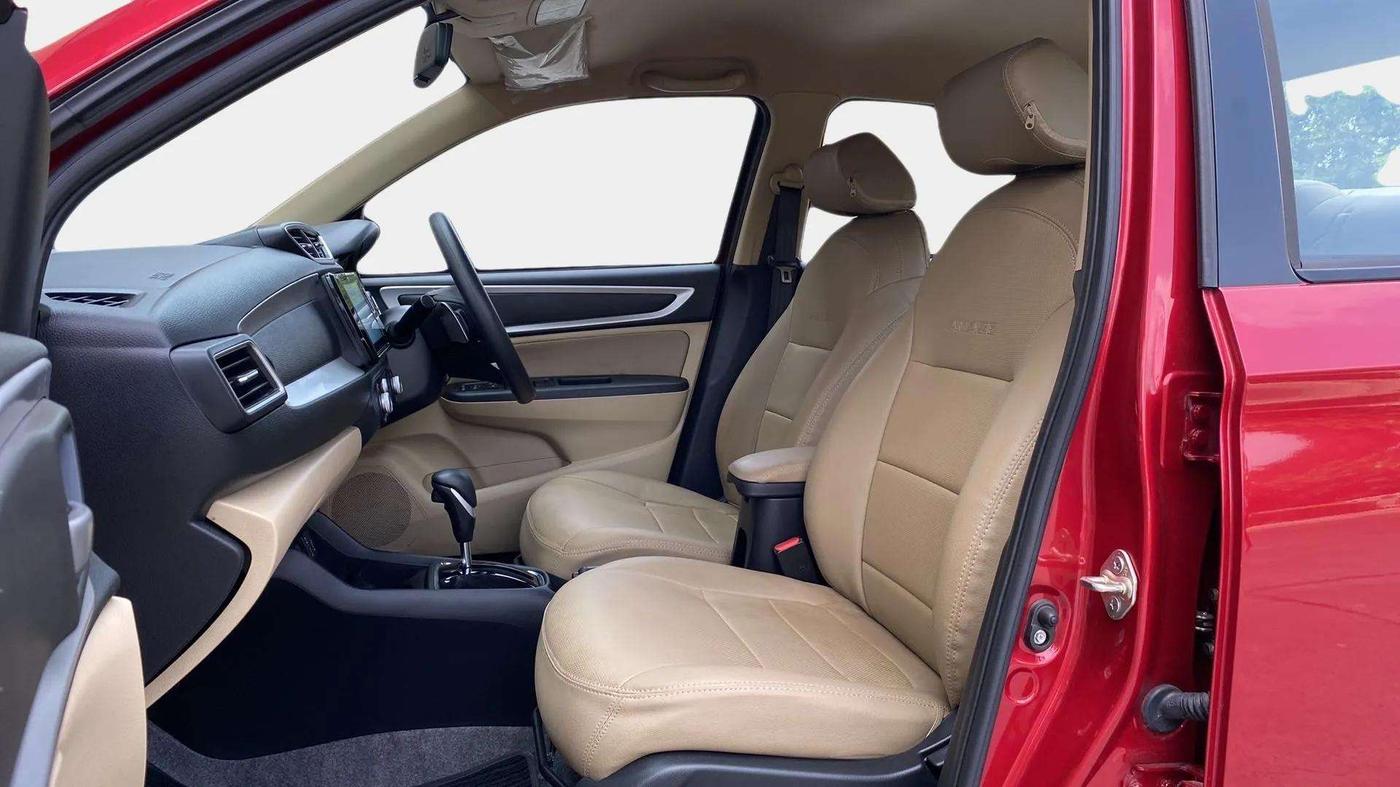2024 Honda Amaze 1.2L I-VTEC VX CVT, Petrol, Automatic, 2,818 km, Right Side Front Door Cabin