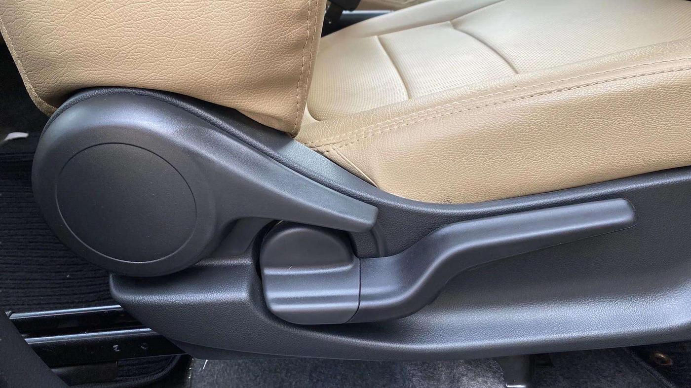 2024 Honda Amaze 1.2L I-VTEC VX CVT, Petrol, Automatic, 2,818 km, Driver Side Adjustment Panel