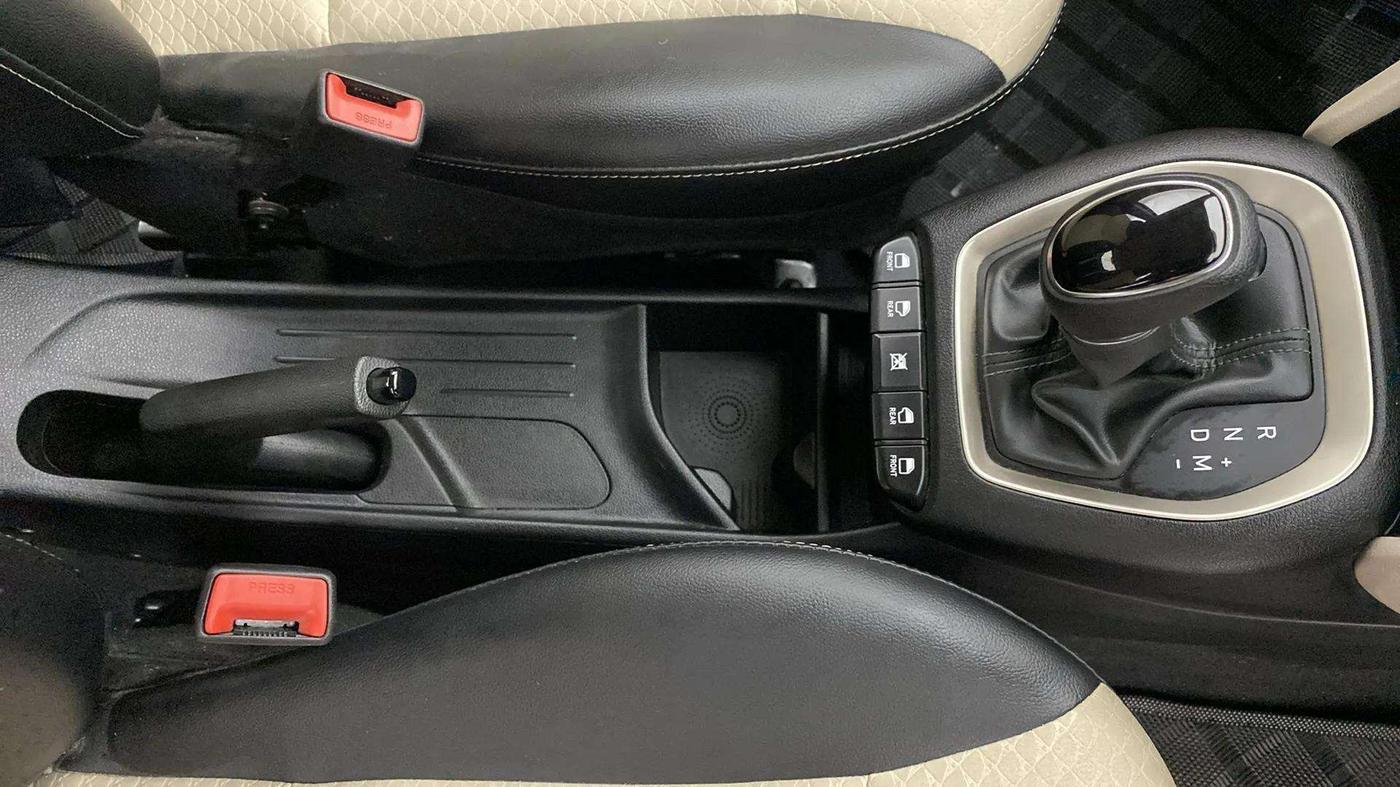 2019 Hyundai NEW SANTRO SPORTZ AMT, Petrol, Automatic, 32,736 km, Gear Lever