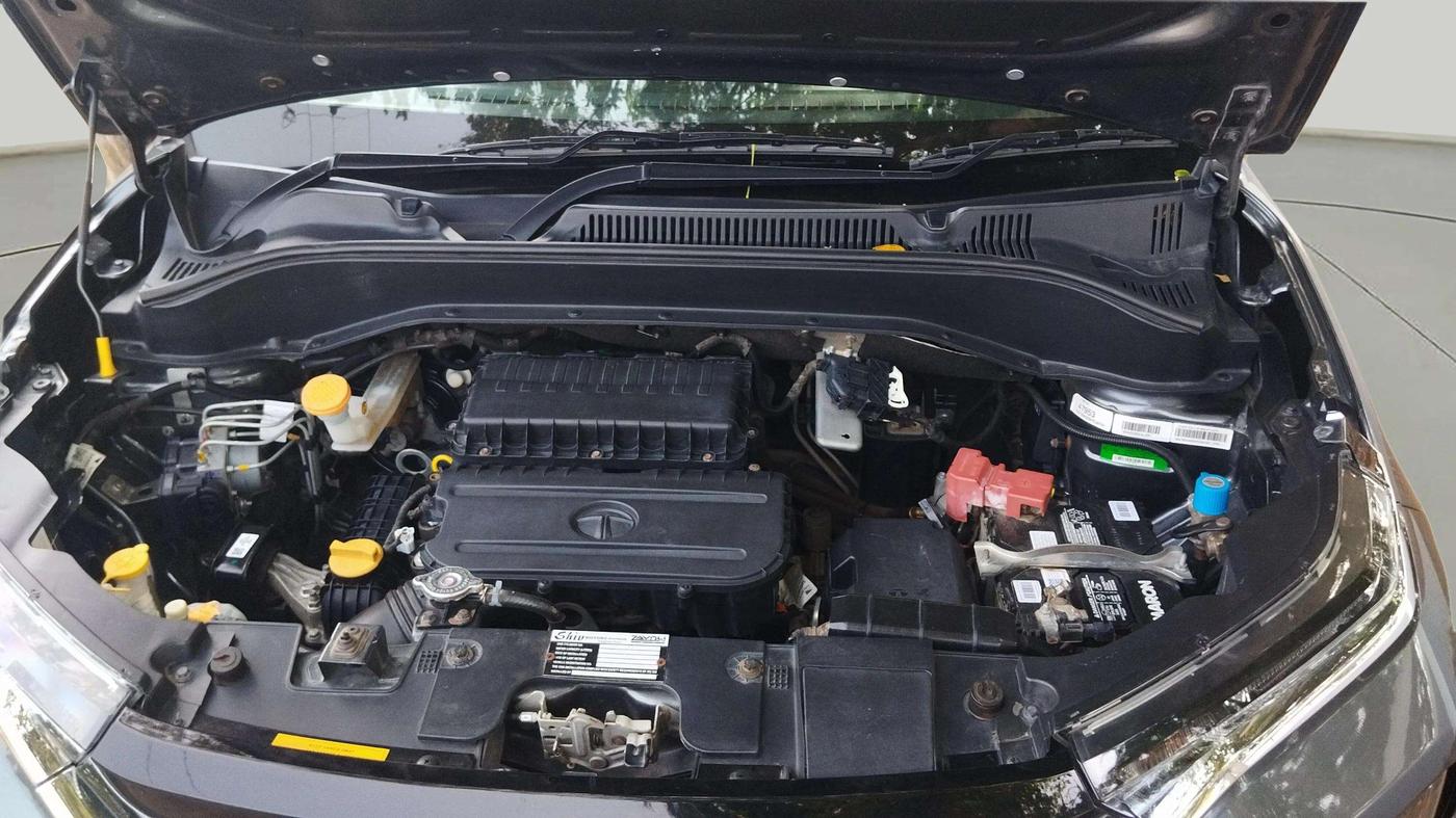 2022 Tata PUNCH ACCOMPLISHED MT, CNG, Manual, 44,733 km, Open Bonet