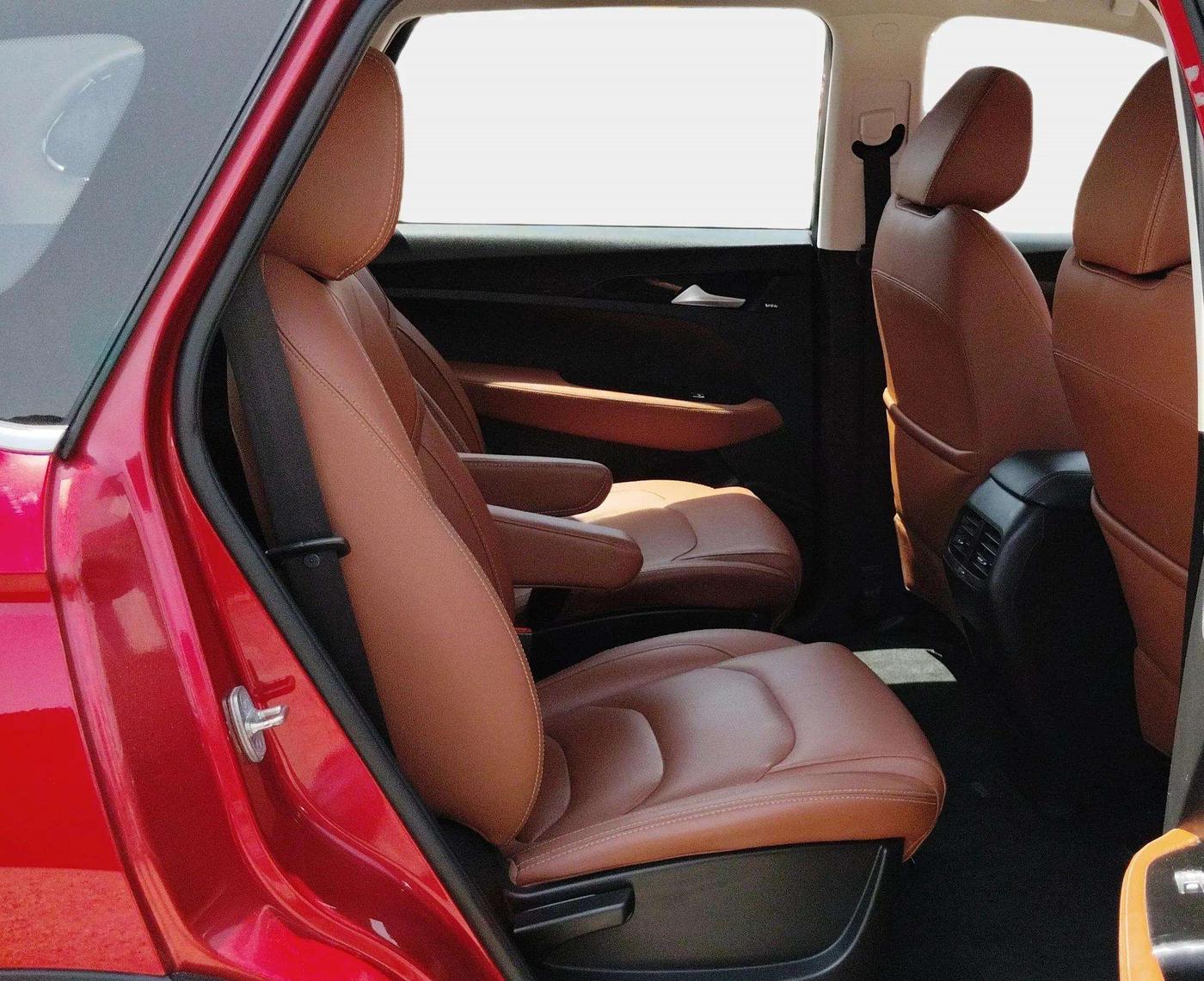 2020 MG HECTOR PLUS SHARP 2.0 DIESEL TURBO MT 6-STR, Diesel, Manual, 58,865 km, Right Side Rear Door Cabin