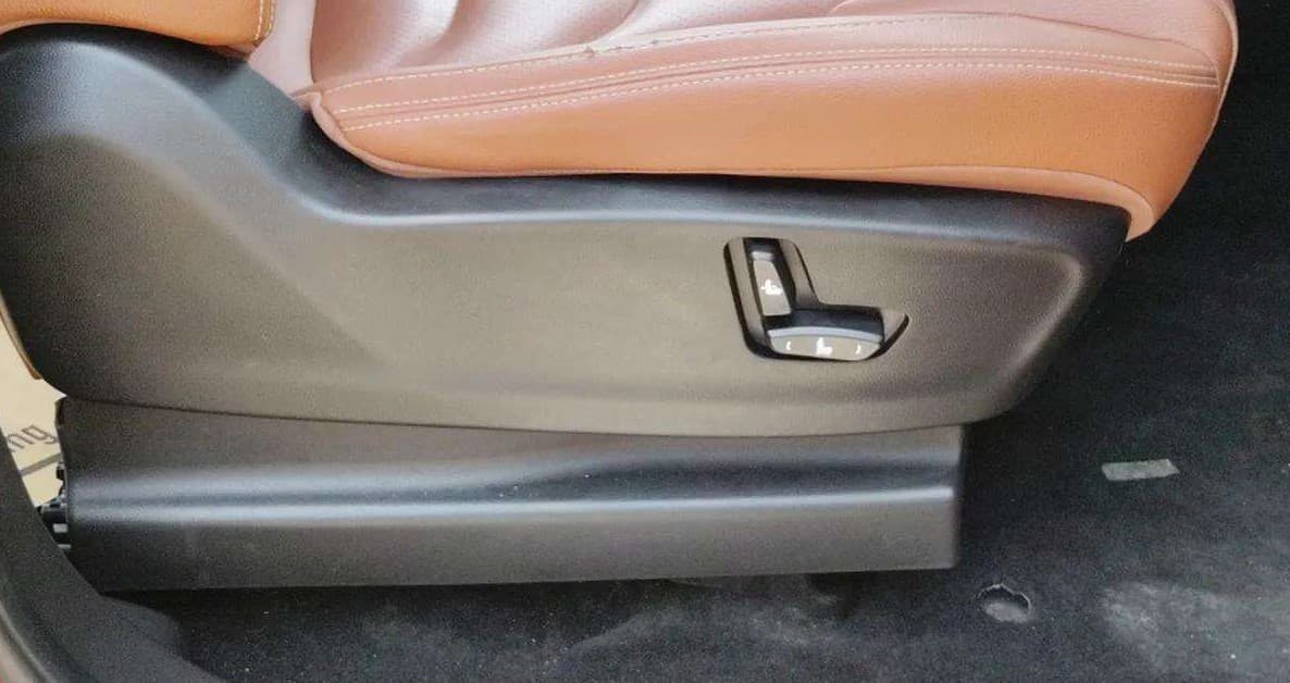2020 MG HECTOR PLUS SHARP 2.0 DIESEL TURBO MT 6-STR, Diesel, Manual, 58,865 km, Driver Side Adjustment Panel