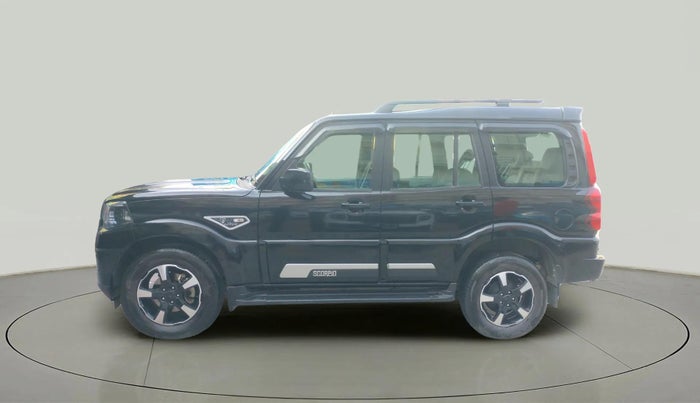 2024 Mahindra SCORPIO CLASSIC S11 MT 7S CC, Diesel, Manual, 11,745 km, Left Side