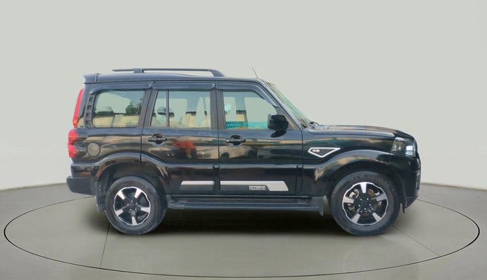 2024 Mahindra SCORPIO CLASSIC S11 MT 7S CC, Diesel, Manual, 11,745 km, Right Side View