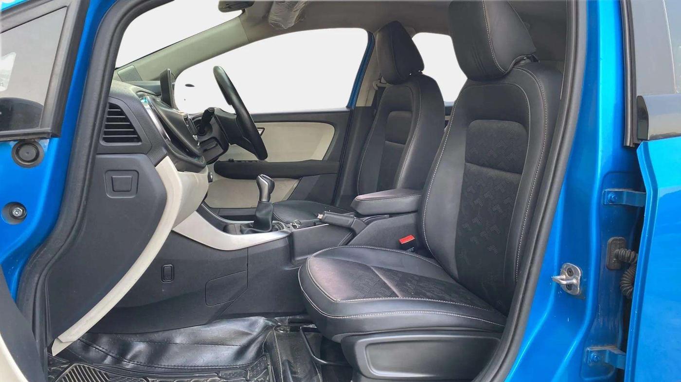 2022 Tata ALTROZ XZ PLUS I-TURBO PETROL, Petrol, Manual, 33,875 km, Right Side Front Door Cabin