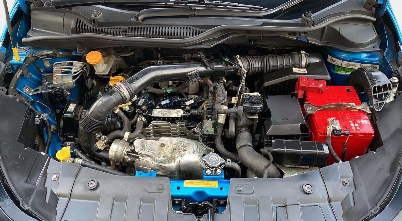 2022 Tata ALTROZ XZ PLUS I-TURBO PETROL, Petrol, Manual, 33,875 km, Open Bonet