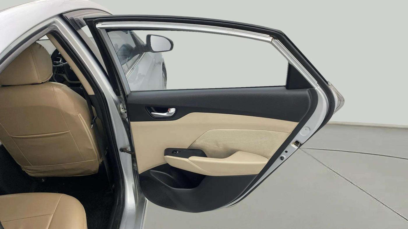 2019 Hyundai Verna 1.6 VTVT SX, Petrol, Manual, 47,796 km, RHS Rear Door