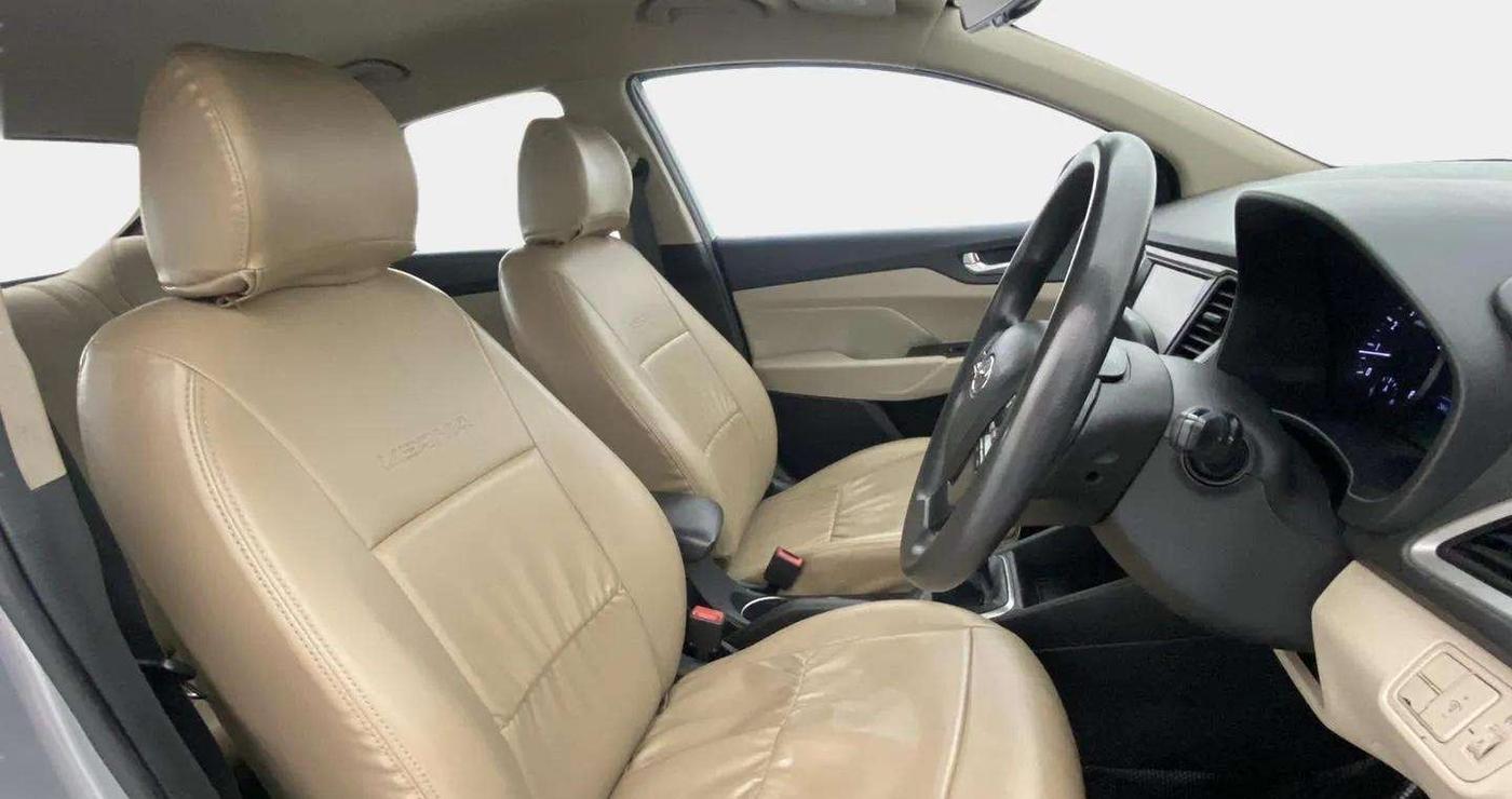 2019 Hyundai Verna 1.6 VTVT SX, Petrol, Manual, 47,796 km, Right Side Front Door Cabin