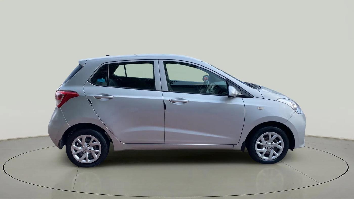 2018 Hyundai Grand i10 MAGNA 1.2 KAPPA VTVT, Petrol, Manual, 40,161 km, Right Side View